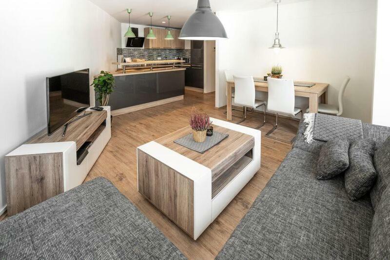 Old Town Luxury Apartment In Heart Of Pressburg Exterior foto